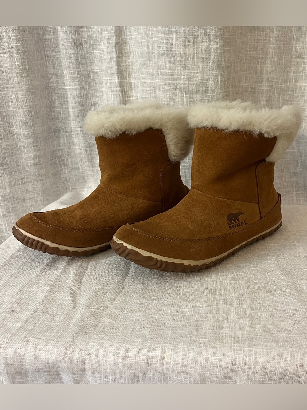 Sorel Winter Out N About pull on winter boot women’s 8.5